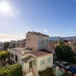 20 Lacroix - Cozy 2-bedroom With Balcony And Sea View Cannes