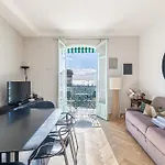 Apartamento 20 Lacroix - Cozy 2-bedroom With Balcony And Sea View *