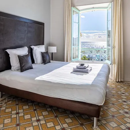 20 Lacroix - Cozy 2-bedroom With Balcony And Sea View * Cannes