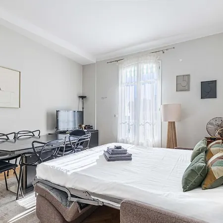 20 Lacroix - Cozy 2-bedroom With Balcony And Sea View Апартаменты Канны