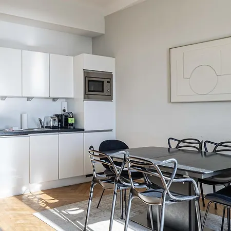 Апартаменты 20 Lacroix - Cozy 2-bedroom With Balcony And Sea View