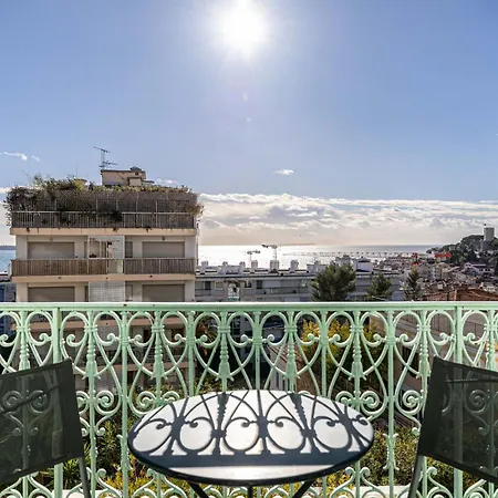 20 Lacroix - Cozy 2-bedroom With Balcony And Sea View Lägenhet