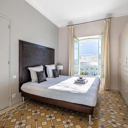 公寓 20 Lacroix - Cozy 2-bedroom With Balcony And Sea View